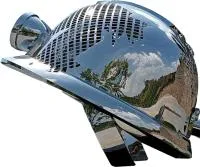 Каска - скульптура абстрактная скульптура из нержавеющей стали на заказ — Орехово-Зуево  